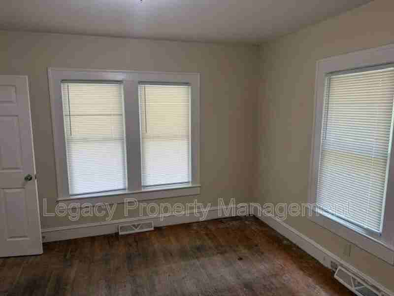 1511 Albright Ave - Photo 6 of 8