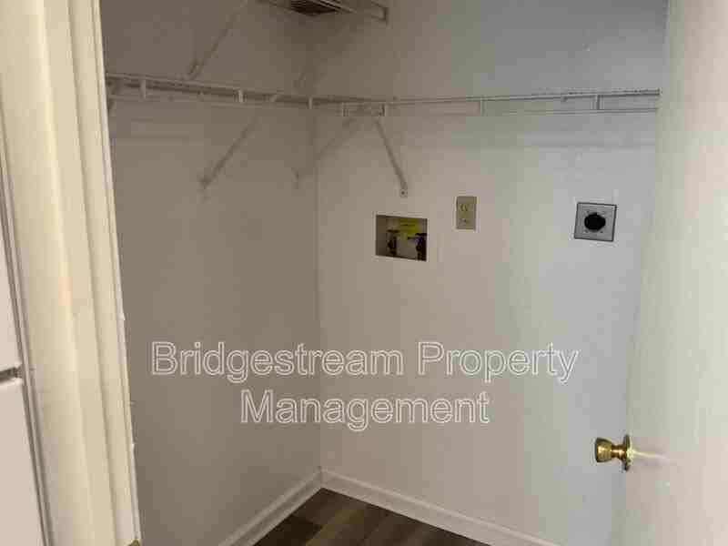 961 Taylorsview Dr - Photo 7 of 22