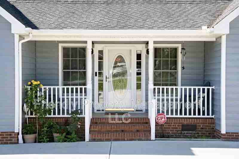 1608 Rogers Pointe Ln - Photo 2 of 25