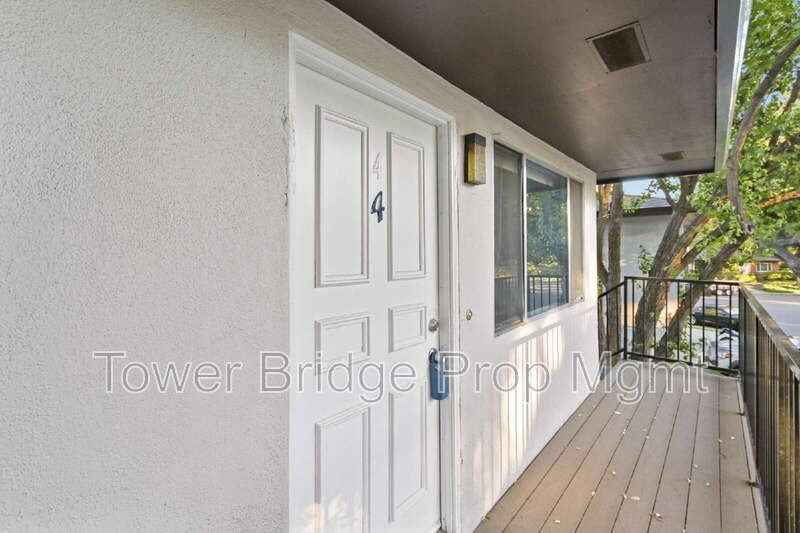 2911 Austin St #4 - Photo 4 of 35