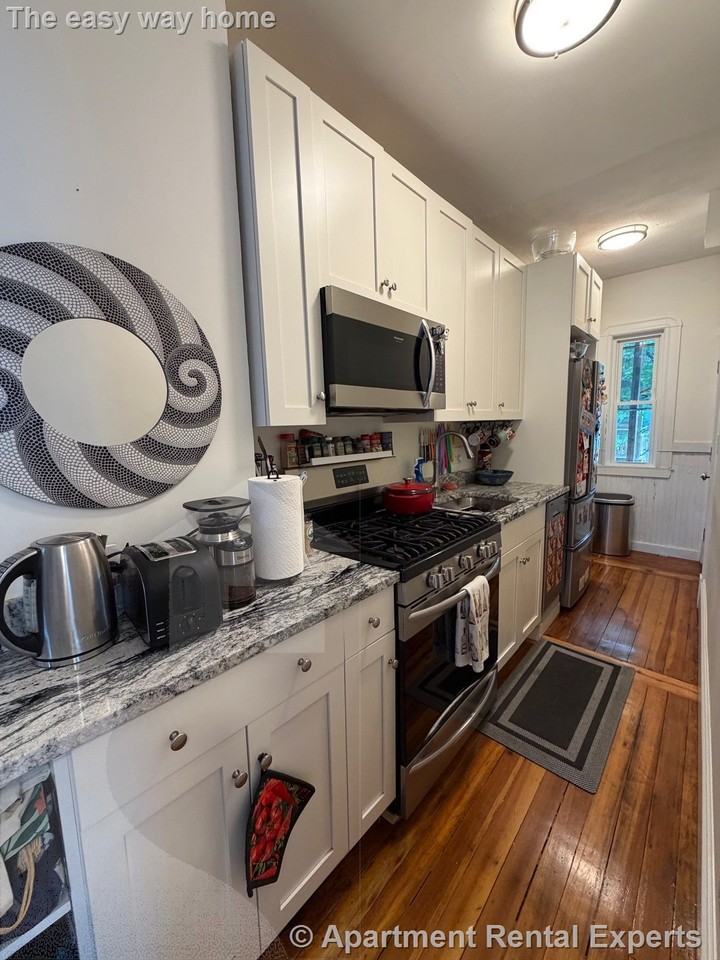 11 Pearson Ave #1