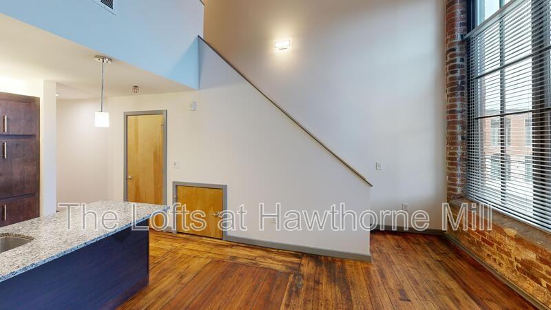 1101 Hawthorne Ln #229 - Photo 2 of 9