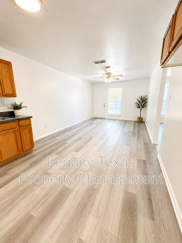 705 Miracle Ln #D - Photo 2 of 16