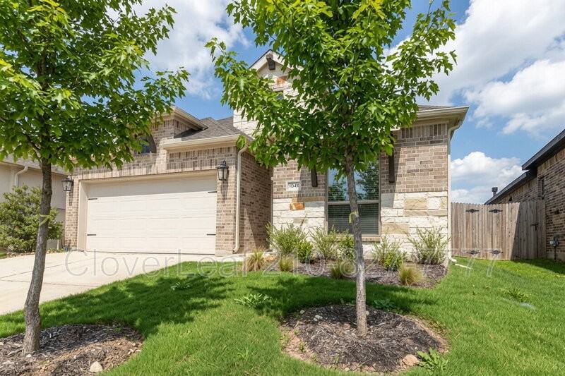 1045 Blue Oak Blvd - Photo 3 of 42