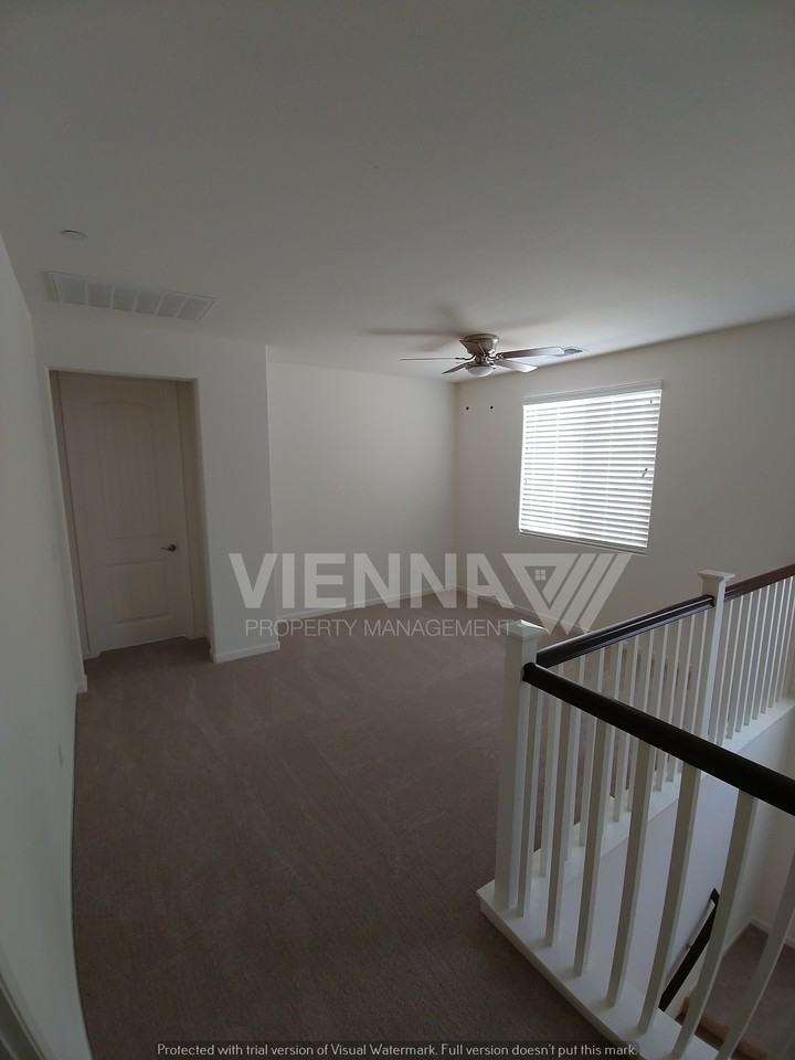 4300 Adriatic Sea Way - Photo 5 of 42
