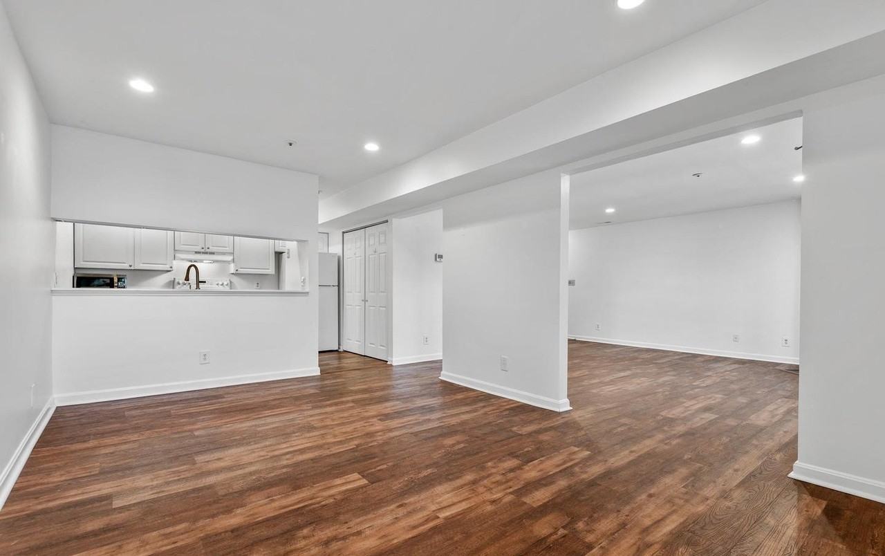 4942 Columbia Rd - Photo 6 of 33
