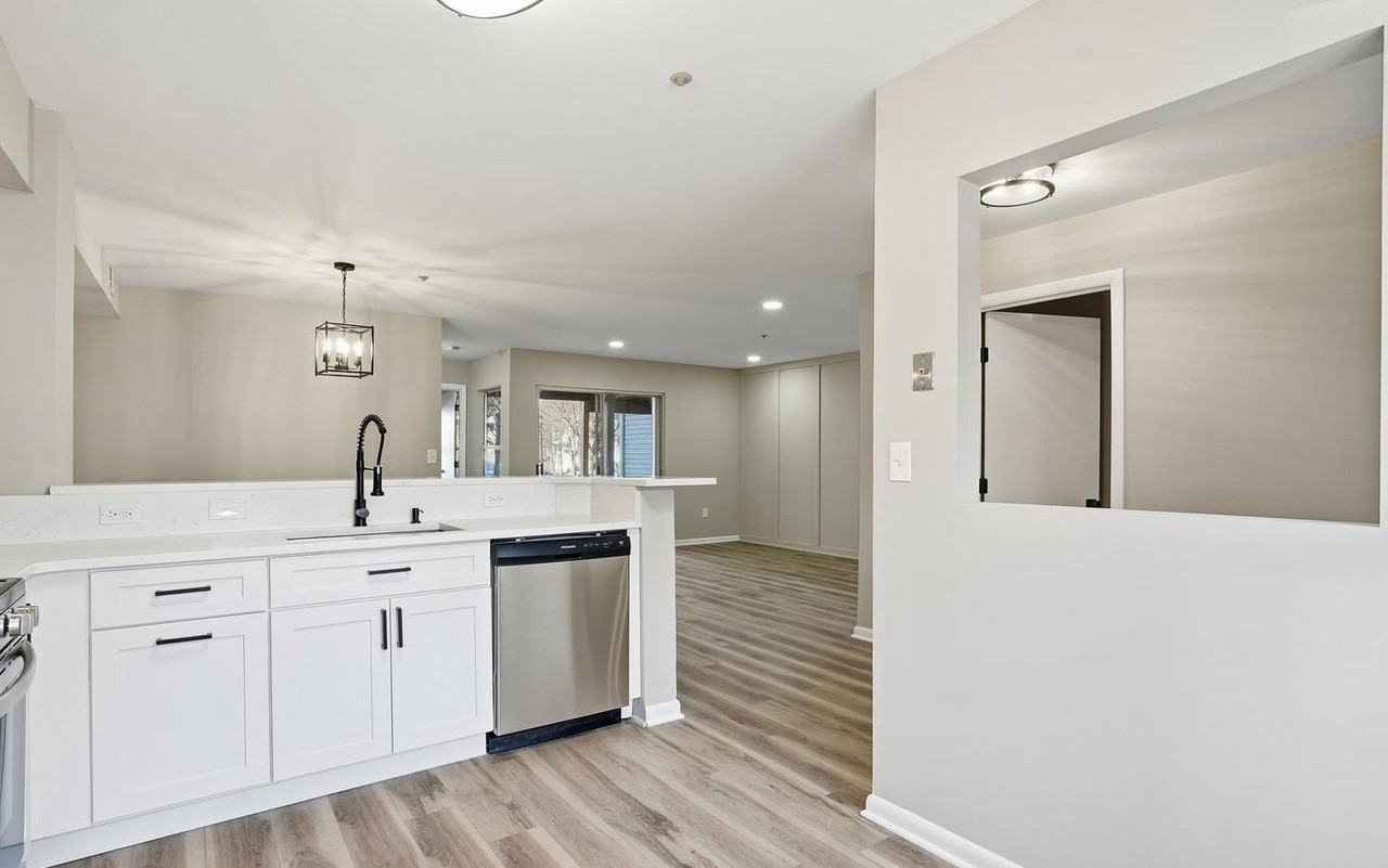 10 Sandstone Ct - Photo 6 of 22