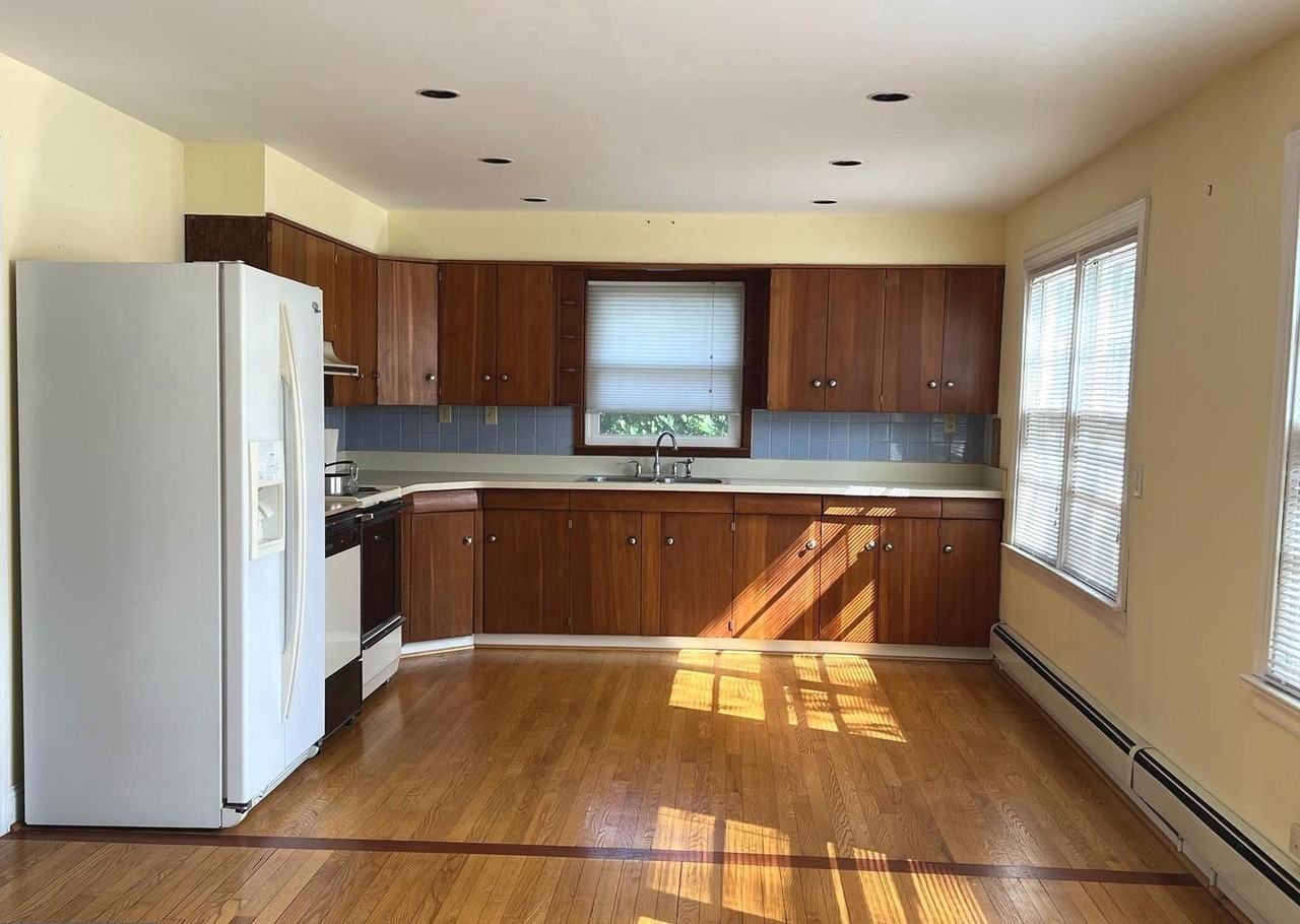102 Oak Dr - Photo 4 of 20