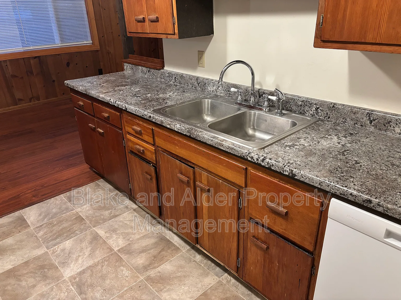 11632 Se Beckman Ave - Photo 5 of 14