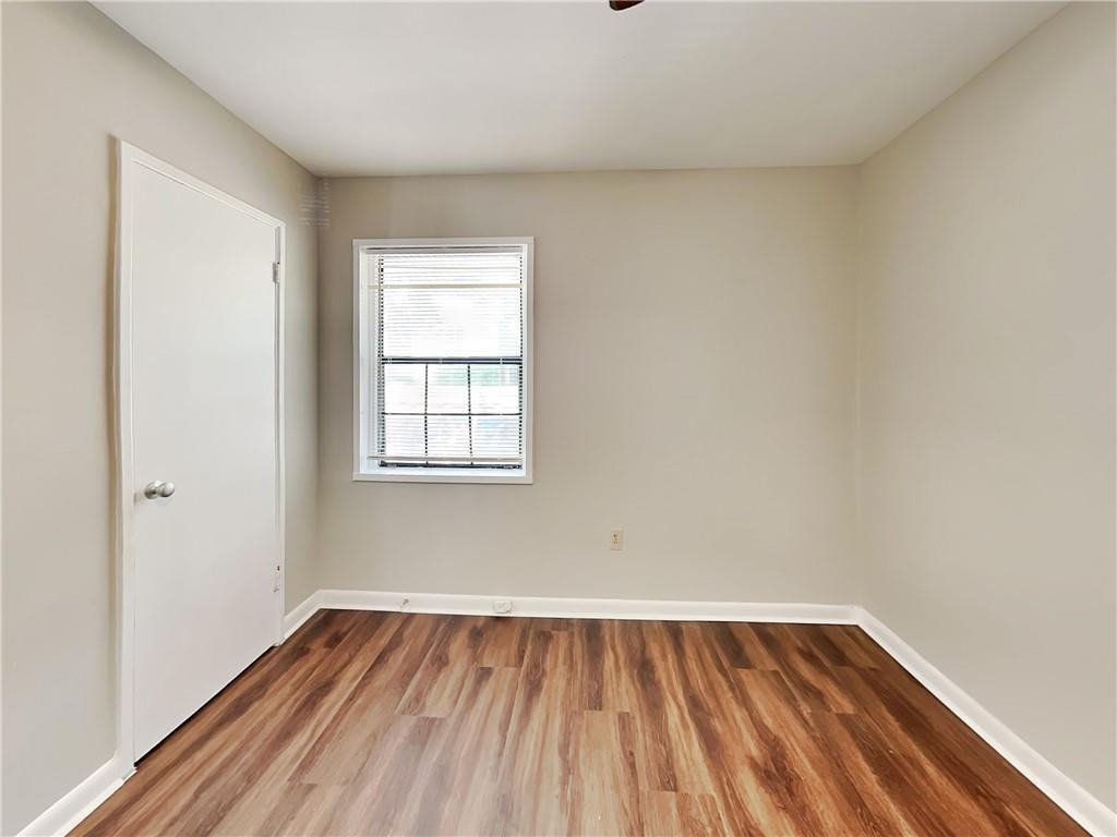 199 Howard St Ne #2 - Photo 6 of 13