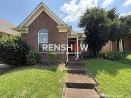 featured image of 6893 Century Oaks Dr
