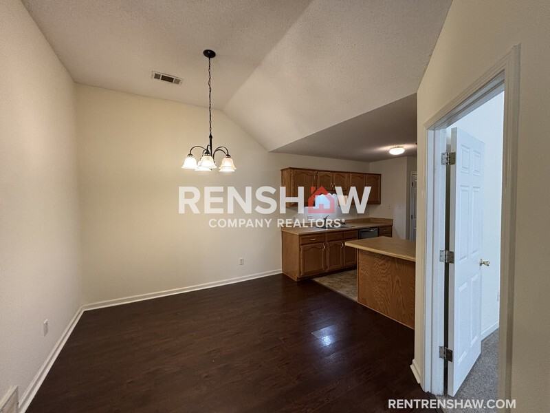 6893 Century Oaks Dr - Photo 5 of 18