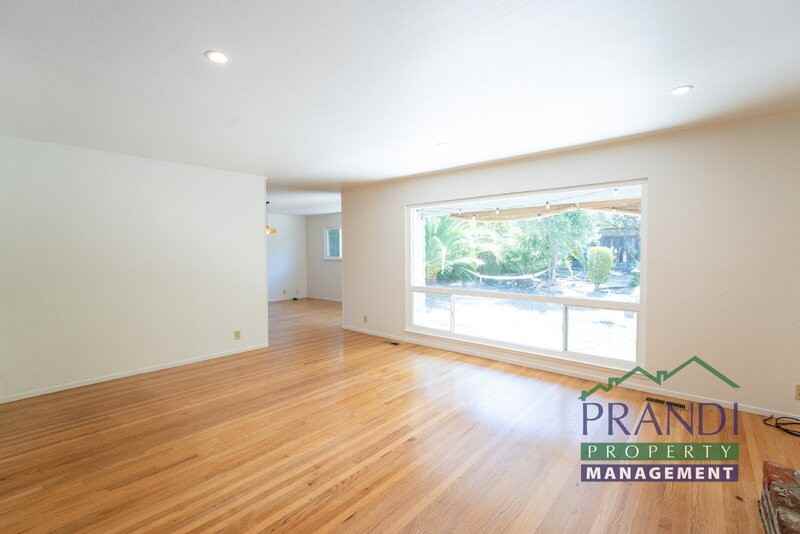 7 Edward Ave - Photo 2 of 16