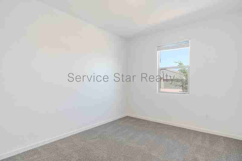 4398 W Janie St - Photo 4 of 33