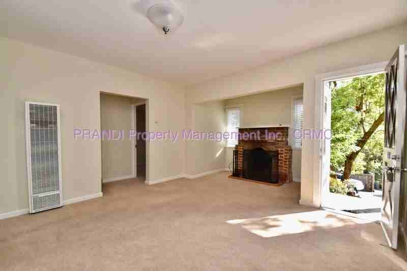 111 Chester Ave #B - Photo 4 of 8