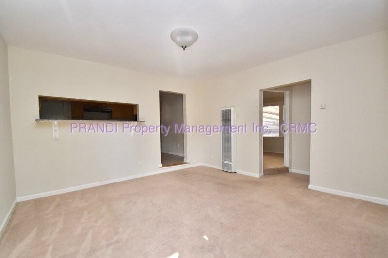 111 Chester Ave #B - Photo 5 of 8