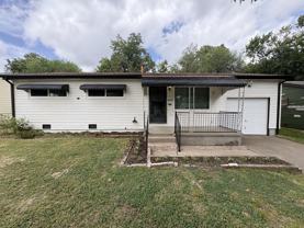 2442 N Pittsburg Ave - Photo 1 of 1