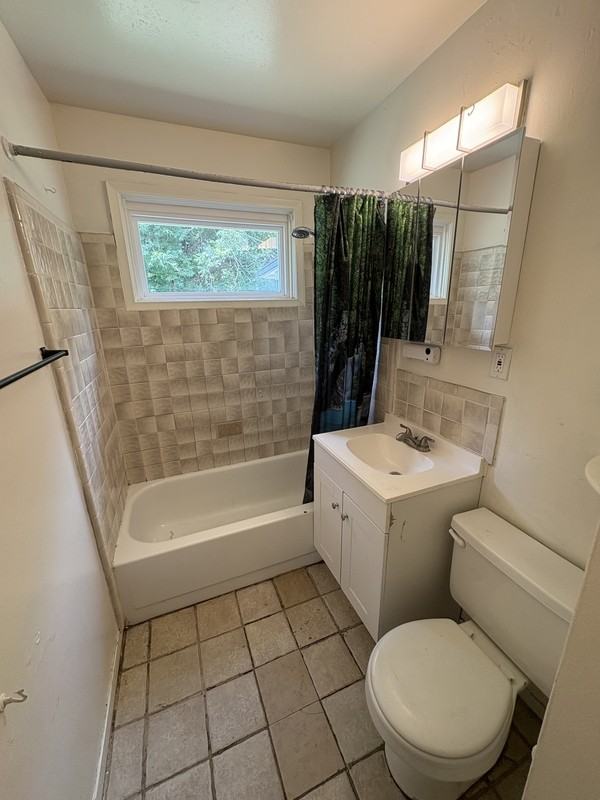 2442 N Pittsburg Ave - Photo 6 of 6