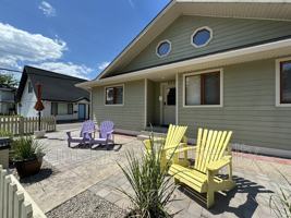 featured image of 690 Kingsway