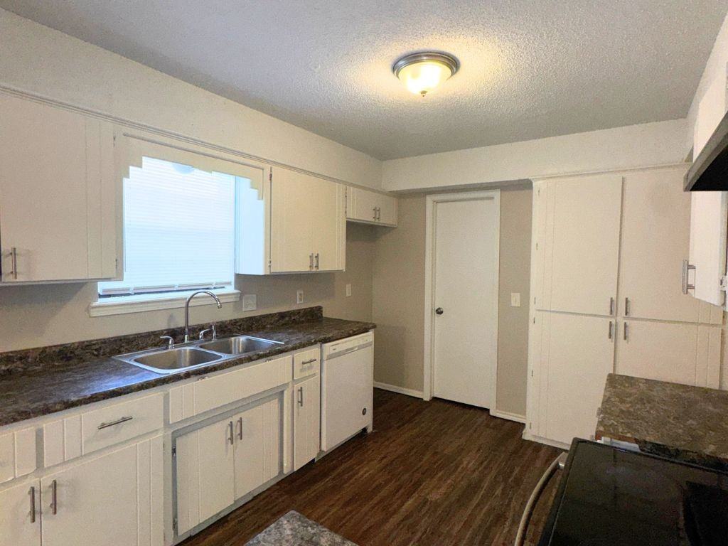 3000 Sw 129th St - Photo 5 of 22