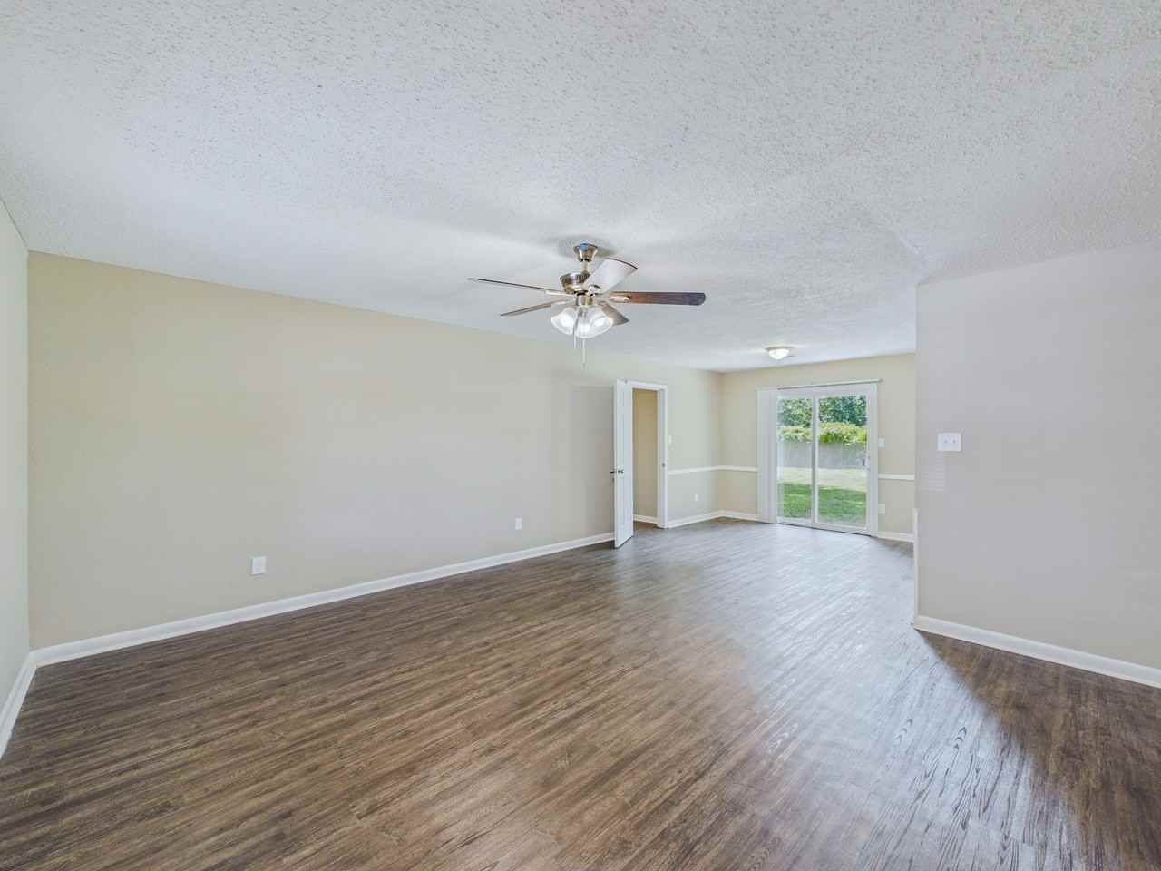 37 Saint John St - Photo 4 of 14