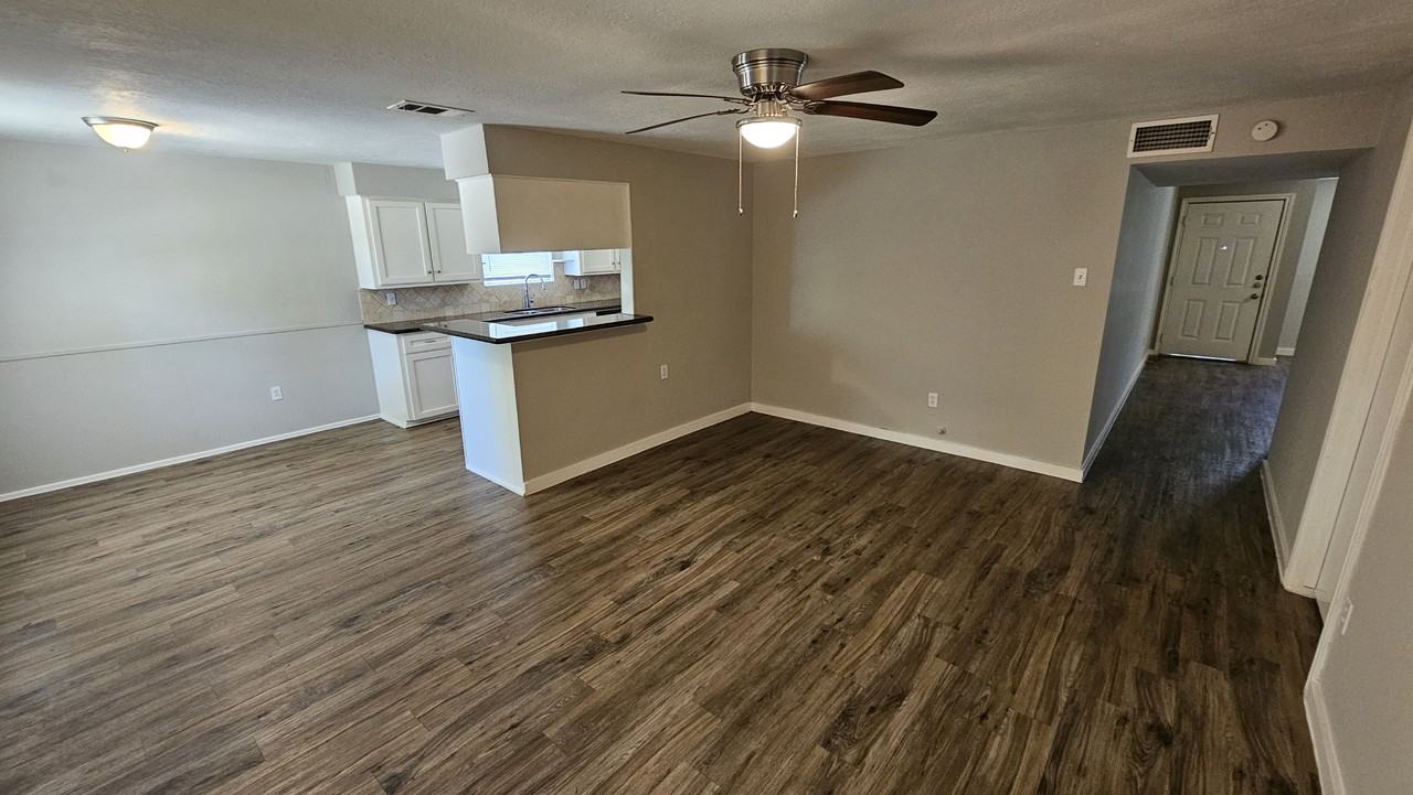5731 W Airport Blvd - Photo 3 of 25