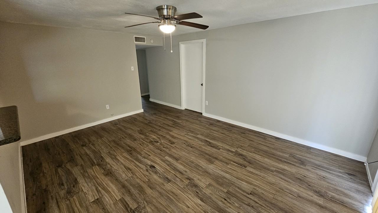 5731 W Airport Blvd - Photo 4 of 25