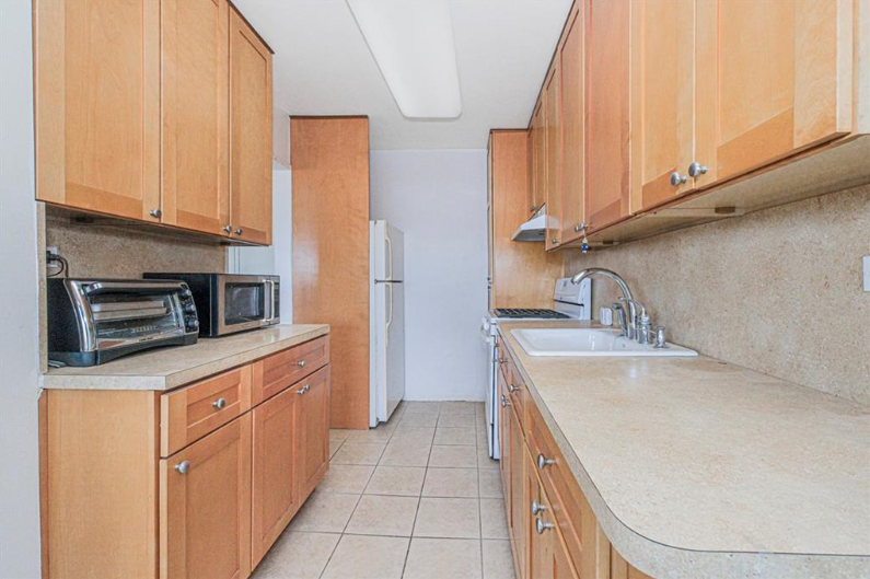 2630 Cropsey Ave - Photo 5 of 12