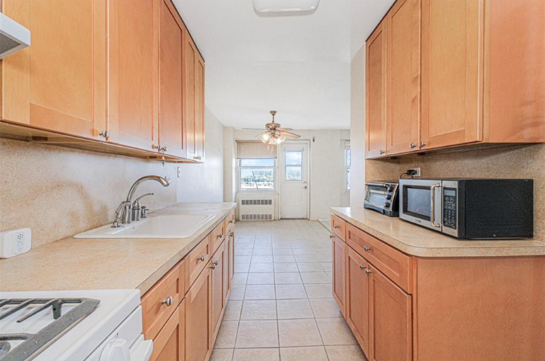 2630 Cropsey Ave - Photo 6 of 12
