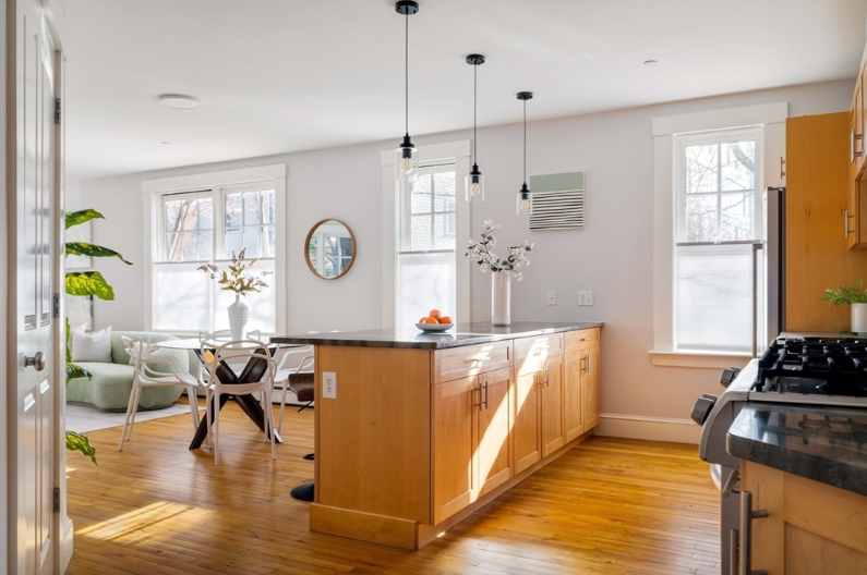 432 Norfolk St #1H - Photo 4 of 12