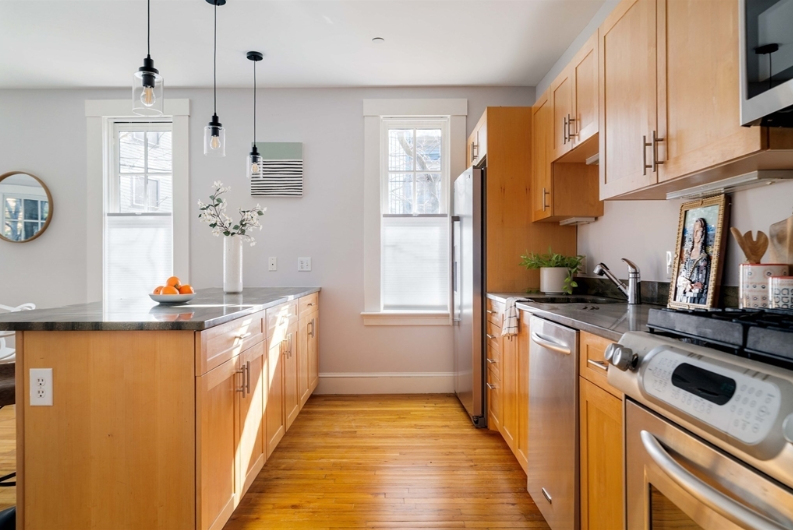 432 Norfolk St #1H - Photo 6 of 12