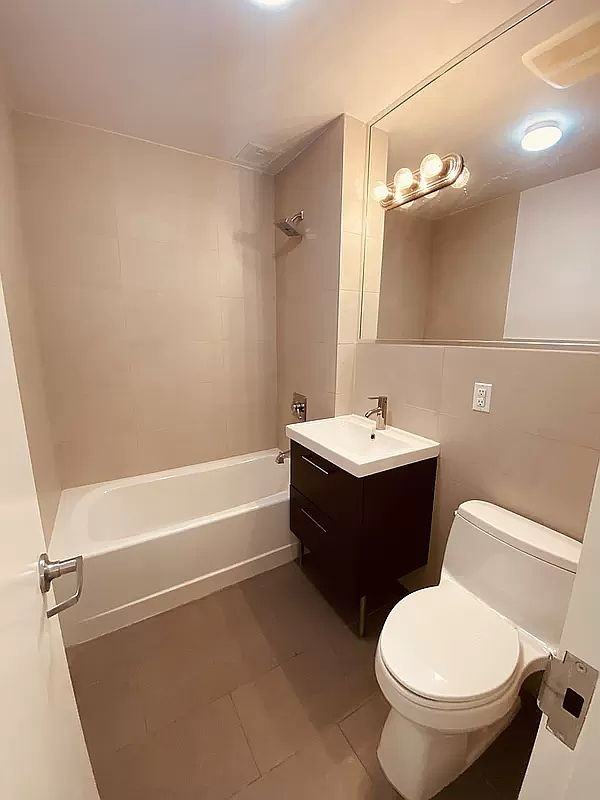 302 96th St - Photo 3 of 6