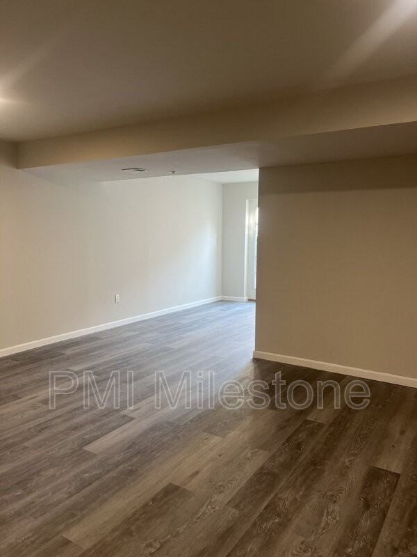 9734 Dumbarton Dr - Photo 6 of 21