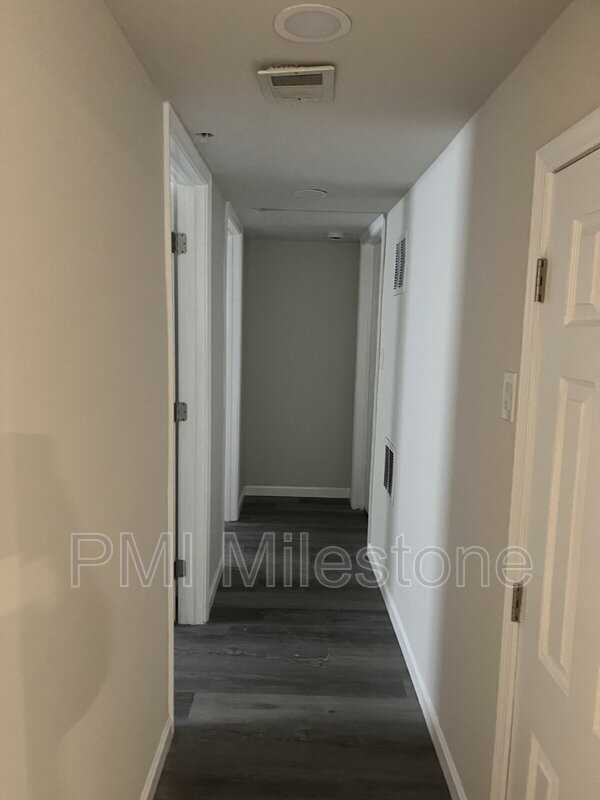 9734 Dumbarton Dr - Photo 7 of 21