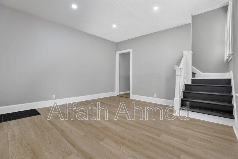 1770 Kent St - Photo 5 of 26