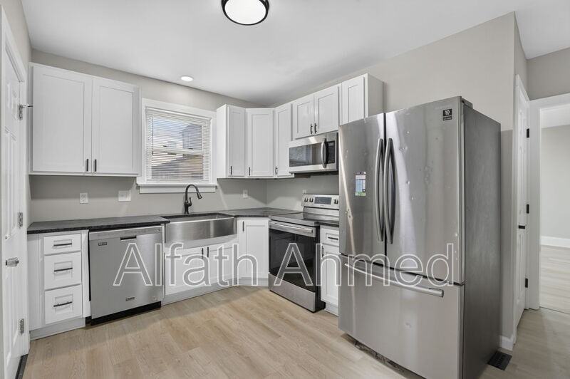 1770 Kent St - Photo 6 of 26