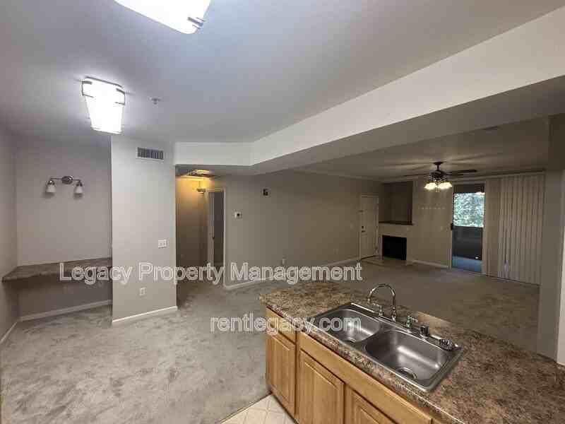 501 Gibson Dr #424 - Photo 3 of 16