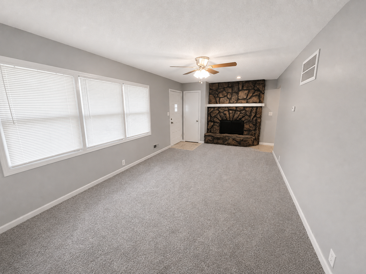 10802 Blue Ridge Blvd - Photo 2 of 13