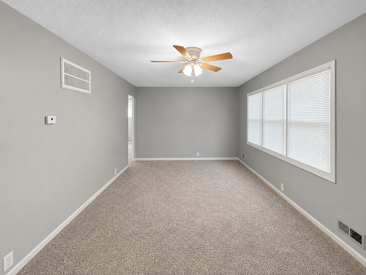 10802 Blue Ridge Blvd - Photo 4 of 13