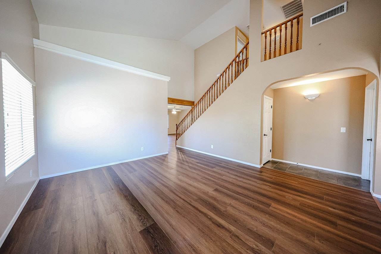 23808 N Tayrien Ln - Photo 7 of 50