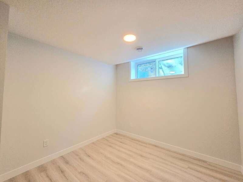 10627 149 St Nw - Photo 6 of 8