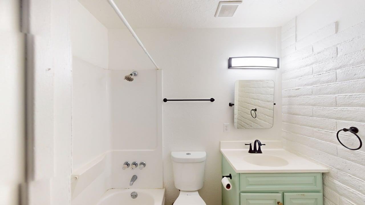 3429 Aztec Rd Ne - Photo 6 of 17