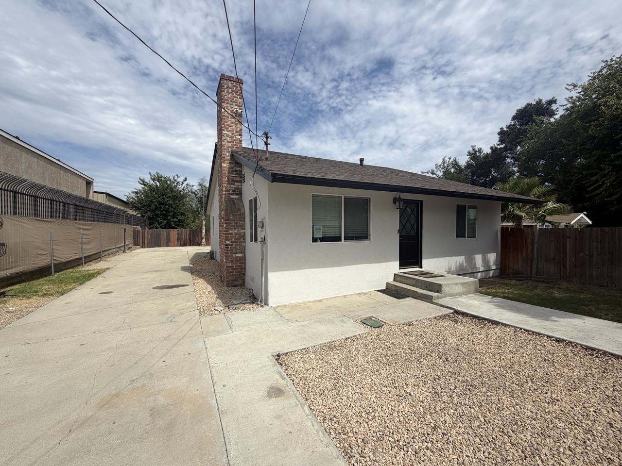 11203 Roswell Ave