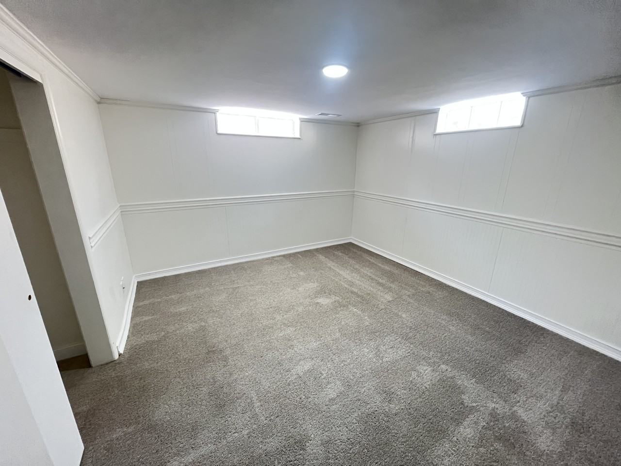 1453 E 800 N - Photo 2 of 6