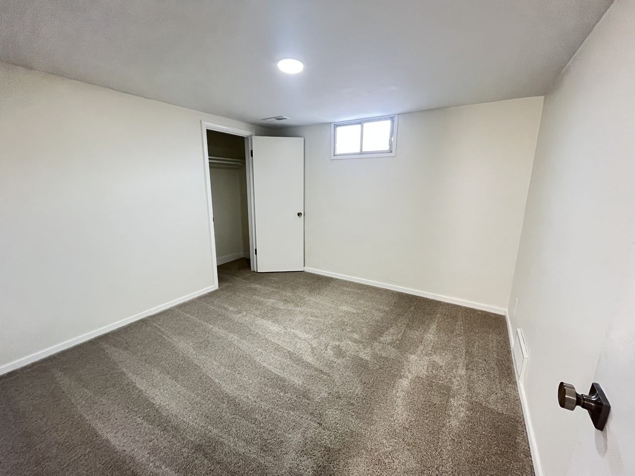 1453 E 800 N - Photo 4 of 6