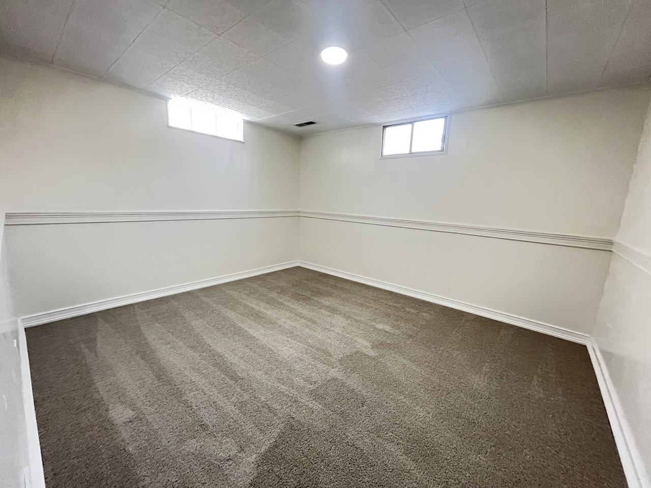 1453 E 800 N - Photo 5 of 6
