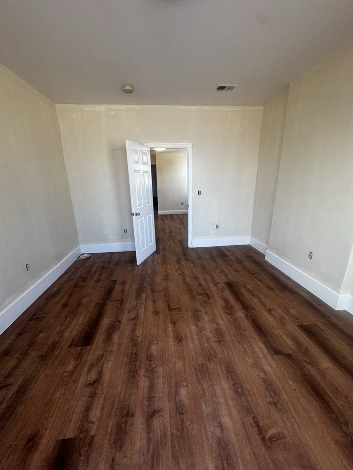 503 Amboy Ave #2 - Photo 2 of 4