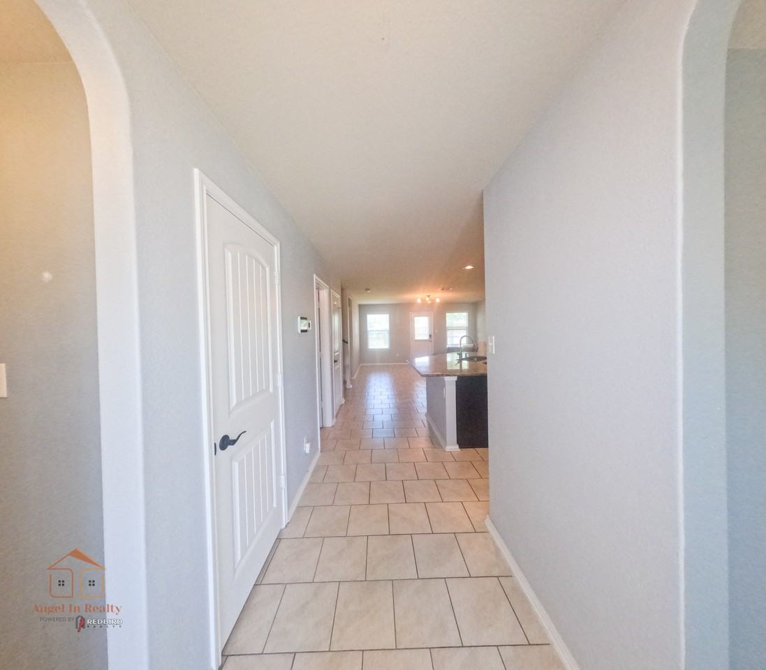 6915 Quantum Loop - Photo 3 of 21