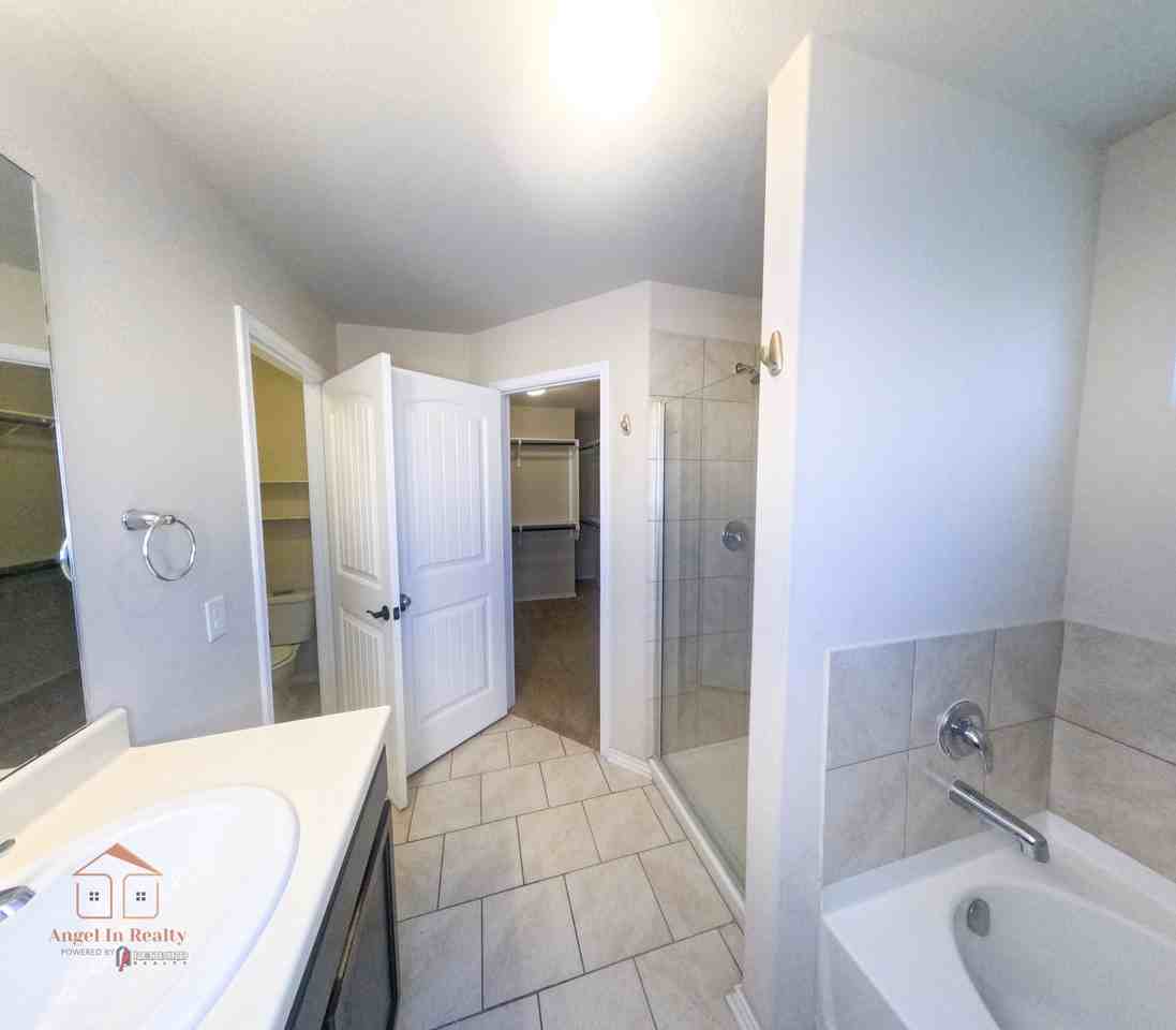 6915 Quantum Loop - Photo 6 of 21