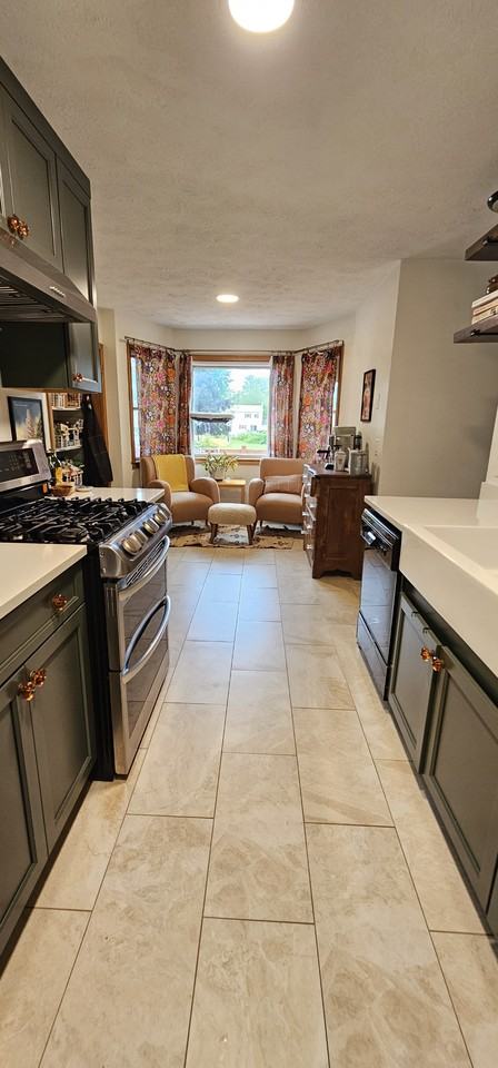 101 Kirby Ln - Photo 7 of 41